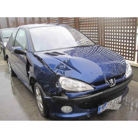 peugeot 206 berlina del año 2002
