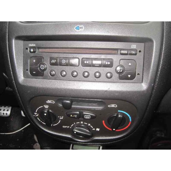 peugeot 206 berlina del año 2002