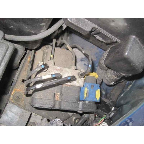 peugeot 206 berlina del año 2002