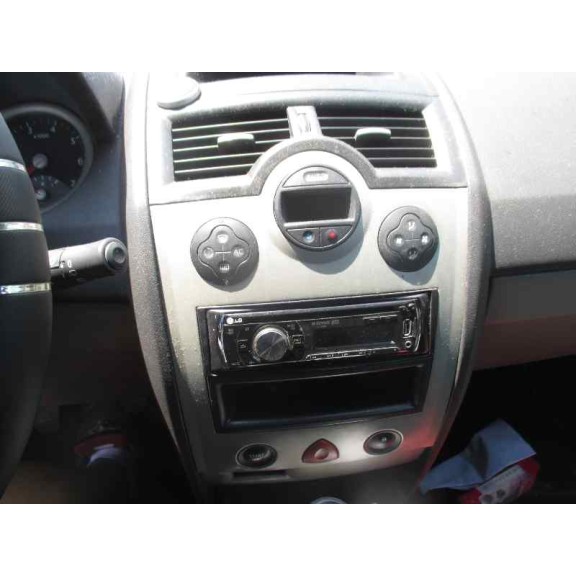 renault megane ii berlina 3p del año 2003