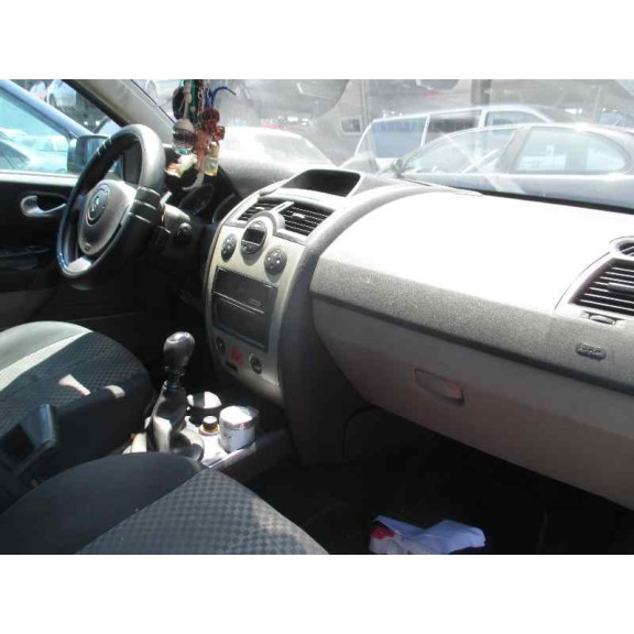 renault megane ii berlina 3p del año 2003