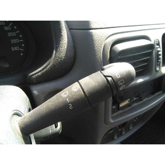 renault clio ii fase i (b/cbo) del año 2001