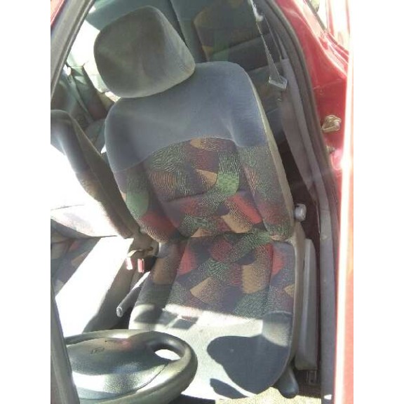 renault clio ii fase i (b/cbo) del año 2001