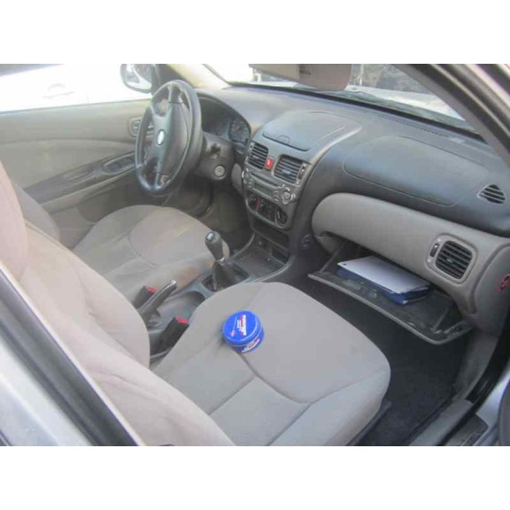 nissan almera (n16/e) del año 2001