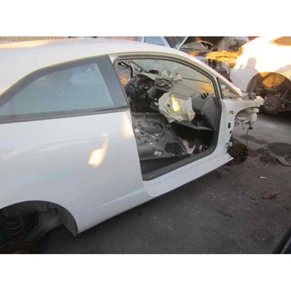 seat ibiza (6j5) del año 2008