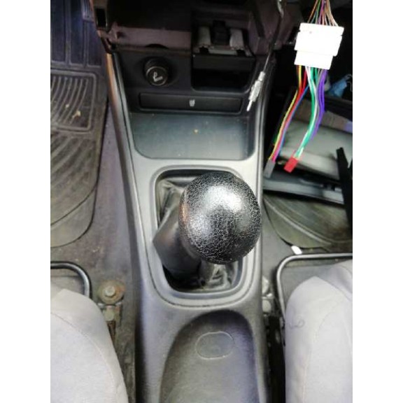 nissan almera (n16/e) del año 2003