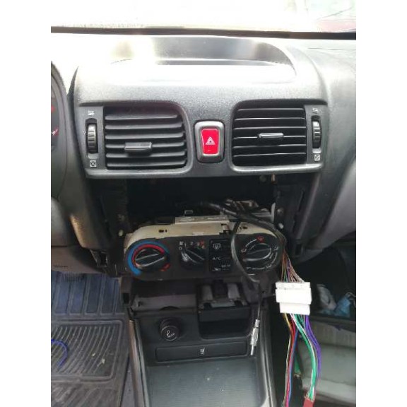 nissan almera (n16/e) del año 2003