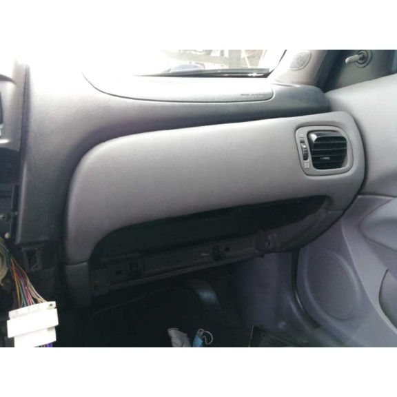 nissan almera (n16/e) del año 2003