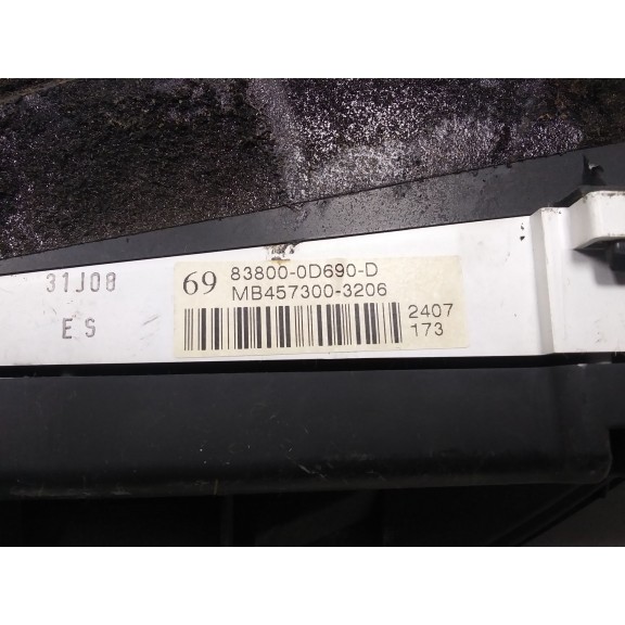 Recambio de cuadro instrumentos para toyota yaris (ksp9/scp9/nlp9) 1.3 cat referencia OEM IAM 838000D690D  