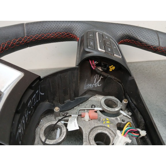 Recambio de volante para mg zs luxury referencia OEM IAM 9999137 buen estado 