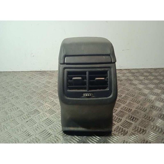 Recambio de apoyabrazos central para seat leon st (5f8) reference advanced referencia OEM IAM 5F0863243  