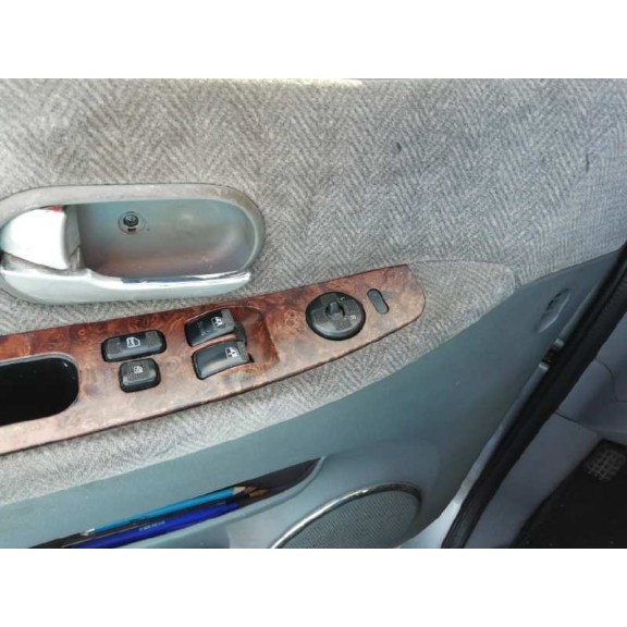 kia carnival ii del año 2002