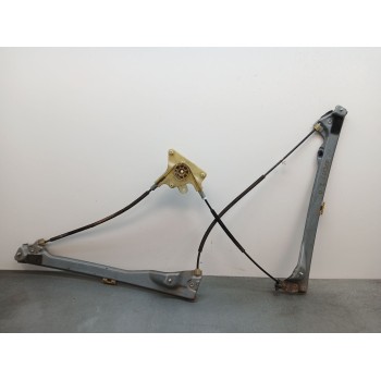 ELEVALUNAS DELANTERO IZQUIERDO 807010002r solo mecanismo