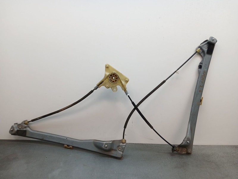 Recambio de elevalunas delantero izquierdo para renault laguna iii dynamique referencia OEM IAM 807010002r  solo mecanismo