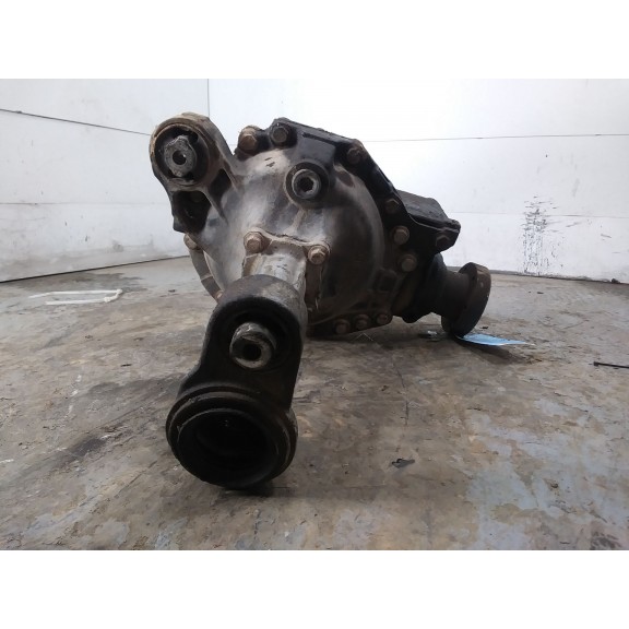 Recambio de diferencial delantero para land rover discovery 4.4 v8 cat referencia OEM IAM E54165  