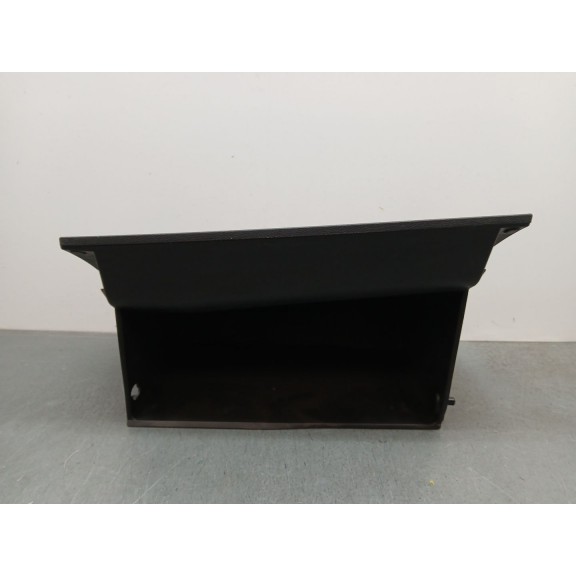 Recambio de guantera para mg zs luxury referencia OEM IAM 10969371  