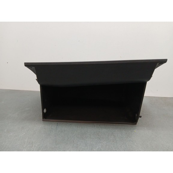 Recambio de guantera para mg zs luxury referencia OEM IAM 10969371  