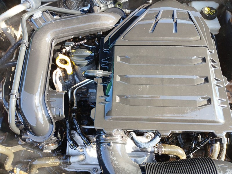 Recambio de motor completo para skoda kamiq (nw4) 1.0 tsi referencia OEM IAM DKR  70.000km