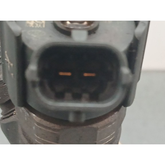 Recambio de inyector para kia carens (un) 2.0 crdi referencia OEM IAM 3380027400 0445110258 x1