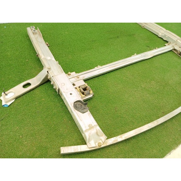 Recambio de travesaño inferior para bmw x1 (f48) sdrive 20 d referencia OEM IAM   