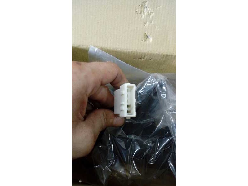 Recambio de retrovisor izquierdo para peugeot partner (s1) referencia OEM IAM  2 PINES NUEVO