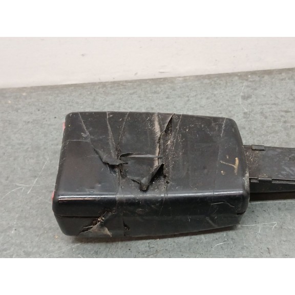 Recambio de enganche cinturon para seat altea (5p1) reference referencia OEM IAM  carcasa rota 