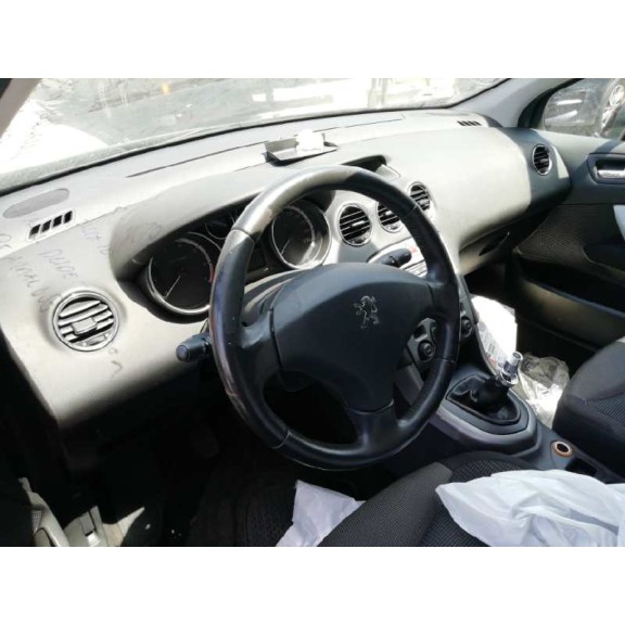 peugeot 308 del año 2008