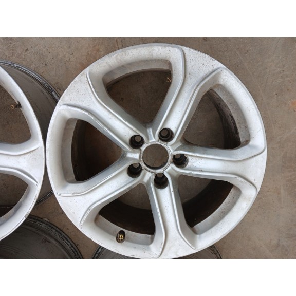 Recambio de juego llantas para audi a4 ber. (b8) básico referencia OEM IAM  X4 17