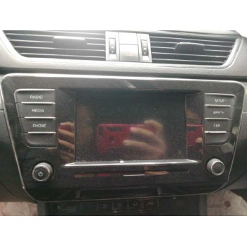 PANTALLA MULTIFUNCION 