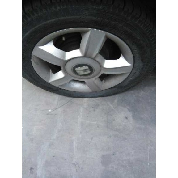 seat ibiza (6l1) del año 2002