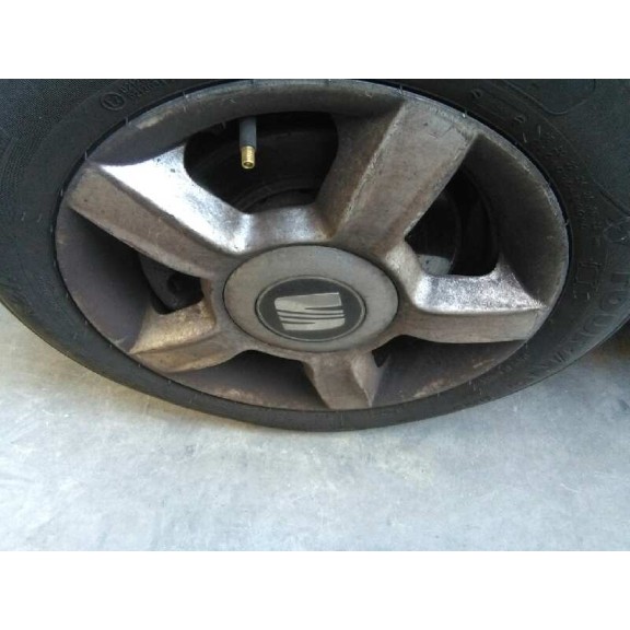 seat ibiza (6l1) del año 2002
