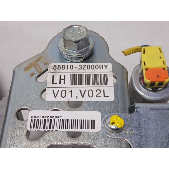 Recambio de pretensor airbag izquierdo para hyundai i40 cw gl comfort referencia OEM IAM 888103z000ry  