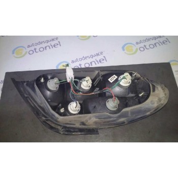 Recambio de piloto trasero derecho para hyundai lantra berlina (rd) 2.0 gls referencia OEM IAM   