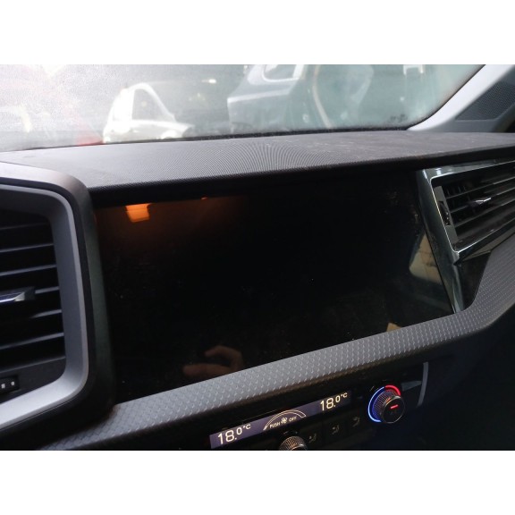 Recambio de pantalla multifuncion para audi a1 sportback (gba) 30 tfsi referencia OEM IAM   