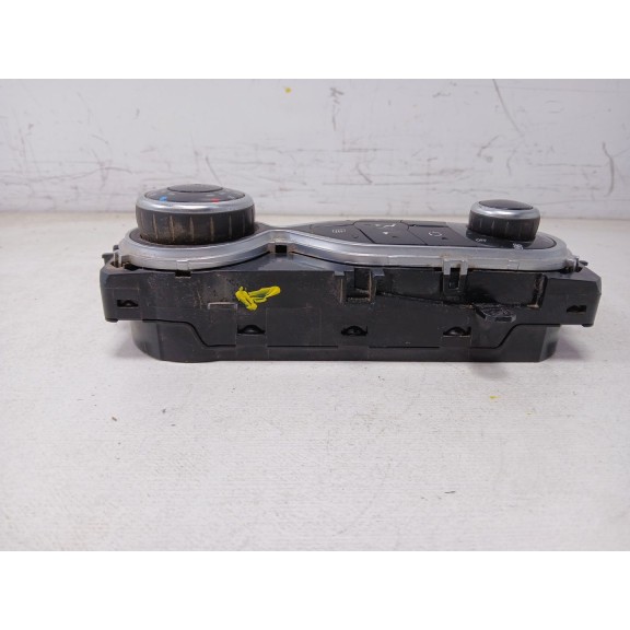 Recambio de mando climatizador para renault clio iv referencia OEM IAM e1149803a falta un soporte 275105430R