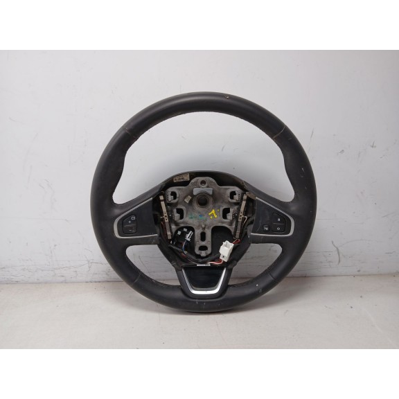 Recambio de volante para renault clio iv referencia OEM IAM 484005241r  con marcas