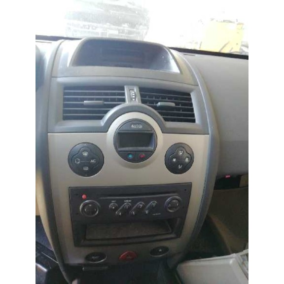 renault megane ii berlina 5p del año 2003