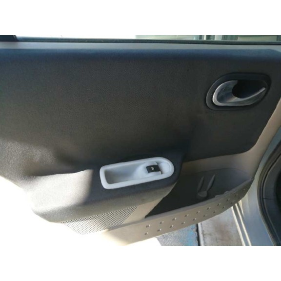 renault megane ii berlina 5p del año 2003