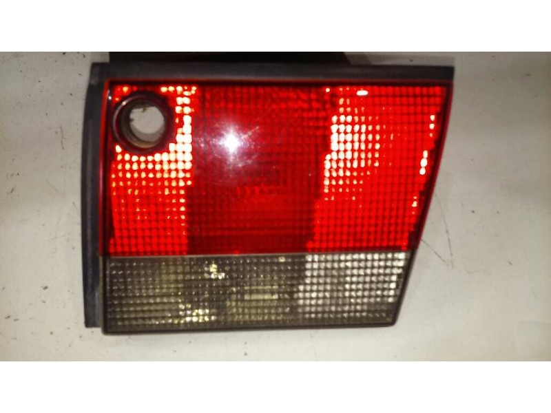 Recambio de piloto trasero derecho interior para saab 900 berlina 2.0 referencia OEM IAM   INTERIOR