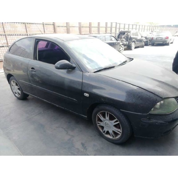 seat ibiza (6l1) del año 2002