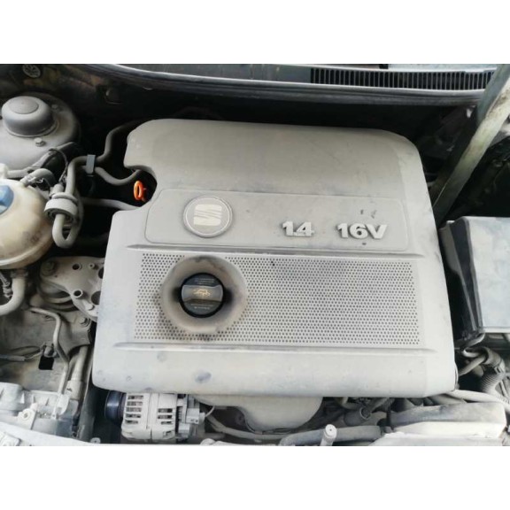 seat ibiza (6l1) del año 2002