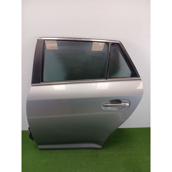 Recambio de puerta trasera izquierda para toyota avensis touring sports advance referencia OEM IAM   