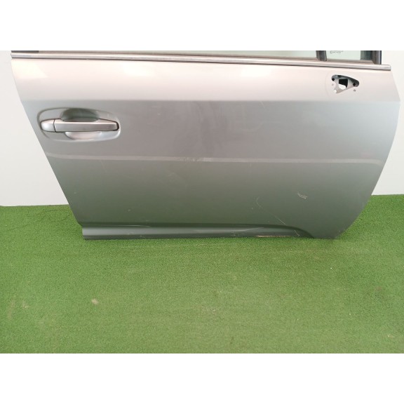 Recambio de puerta delantera derecha para toyota avensis touring sports advance referencia OEM IAM   