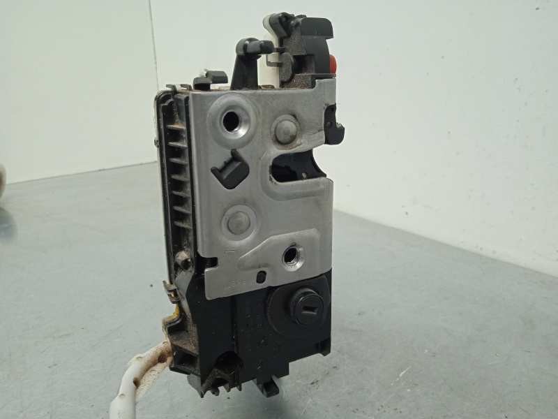 Recambio de cerradura puerta trasera izquierda para peugeot 208 1.6 blue-hdi fap referencia OEM IAM 9812501280 40737192 5 PINS