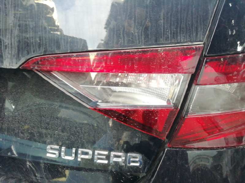 Recambio de piloto trasero derecho interior para skoda superb (3v3) active referencia OEM IAM 1090041  