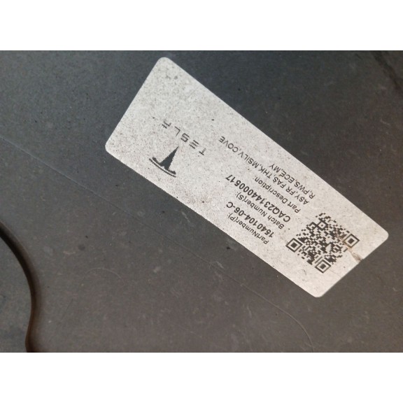 Recambio de paragolpes delantero para tesla model y (5yjy) ev referencia OEM IAM 154010406C  