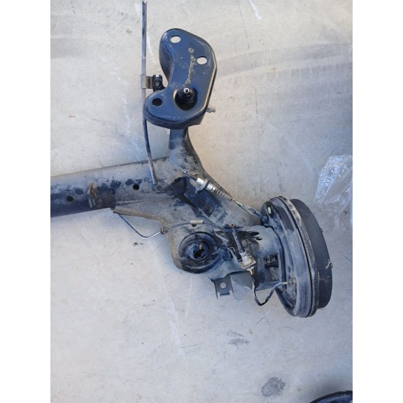 Recambio de puente trasero para ford b-max trend referencia OEM IAM  TAMBOR ABS 