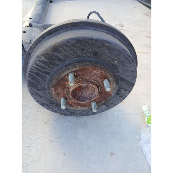 Recambio de puente trasero para ford b-max trend referencia OEM IAM  TAMBOR ABS 