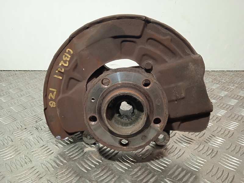 Recambio de mangueta delantera izquierda para volvo xc90 2.4 diesel cat referencia OEM IAM 08630770  