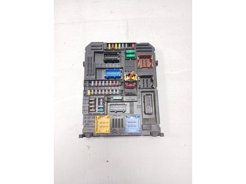 Recambio de centralita bsi para citroën c4 picasso feel referencia OEM IAM 9819851380  